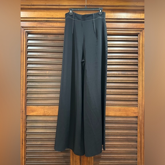 CushnieTrouser Pants size 10 NWT. WHITE STITCHING PLEATED